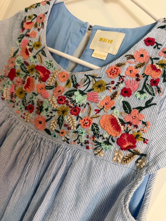 Maeve by Anthropologie embroidered dress in a soft blue seersucker fabric - Picture 5 of 7